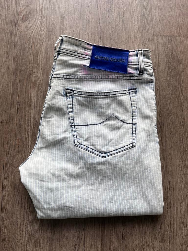 Jacob Cohen jeans size 37 type Bard, Enlèvement ou Envoi, Comme neuf, Autres couleurs, W36 - W38 (confection 52/54)