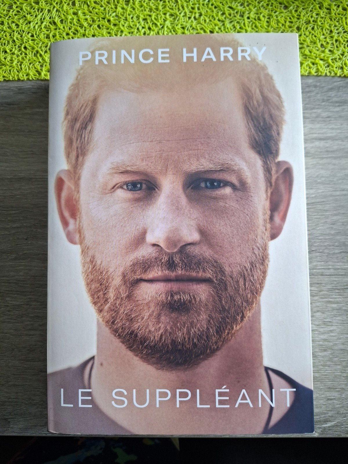 Het boek „The Alternate” van Prins Harry, Prince Harry, Ophalen of Verzenden, Zo goed als nieuw, Film, Tv en Media