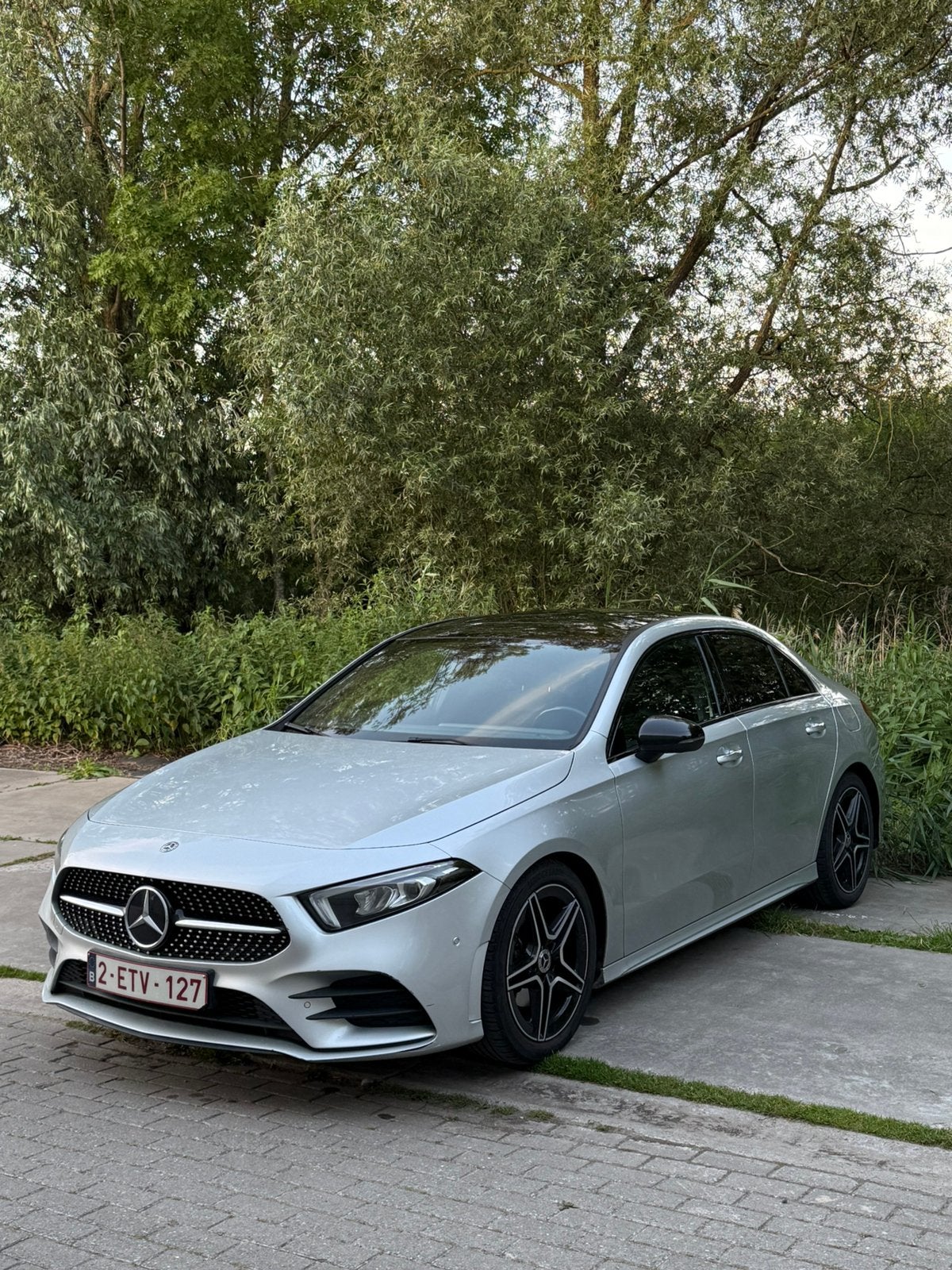 Mercedes A-Klasse 180d Berline AMG pakket, Auto's, 4 deurs, Alcantara, Navigatiesysteem, Particulier