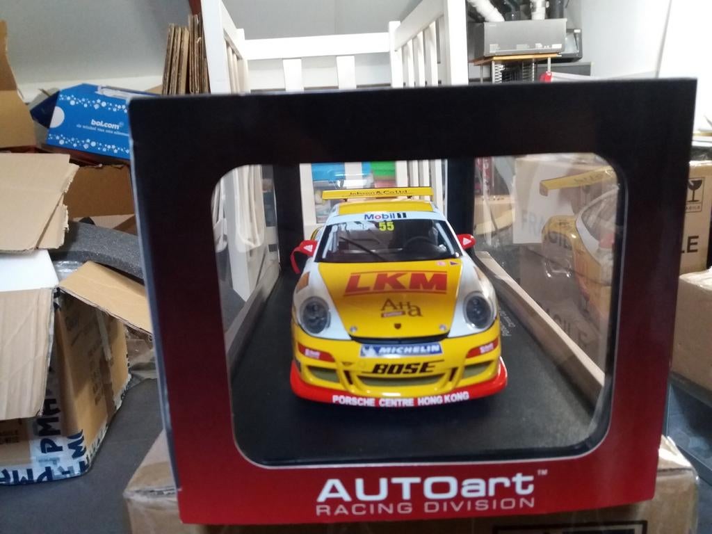 Autoart 1/18 Porsche 911 997 G3 CARRERA CUP Asia, Ophalen of Verzenden, Zo goed als nieuw, Auto, Autoart