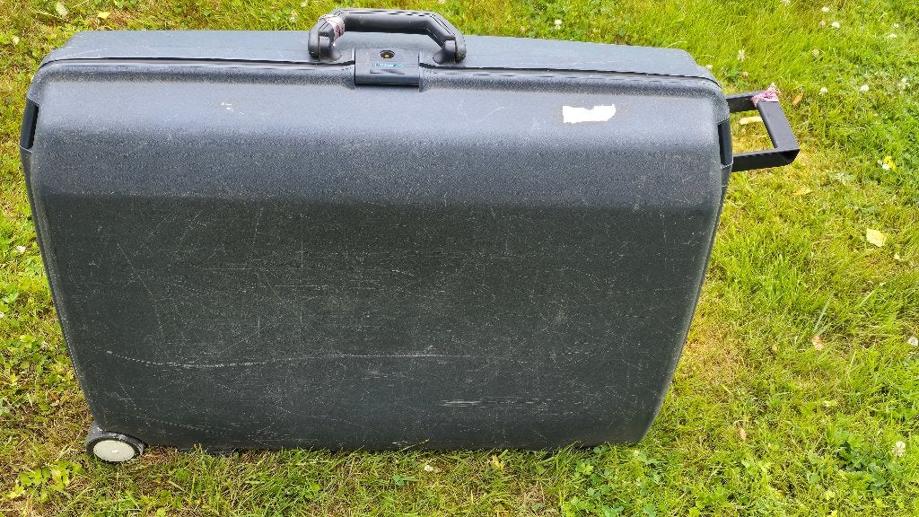 Voyagez en style: Valise / Reis in stijl: Samsonite Koffer, 70 cm ou plus, Plastique dur, Enlèvement, Utilisé