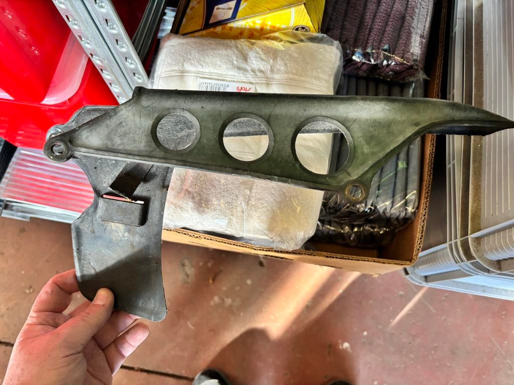 Protecteur de chaîne Honda XLR125 XL200R, Motos, Enlèvement ou Envoi, Utilisé