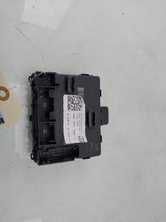 COMPUTER CENTRALE VERGRENDELING Audi A6 Avant (C8), Gebruikt, Audi
