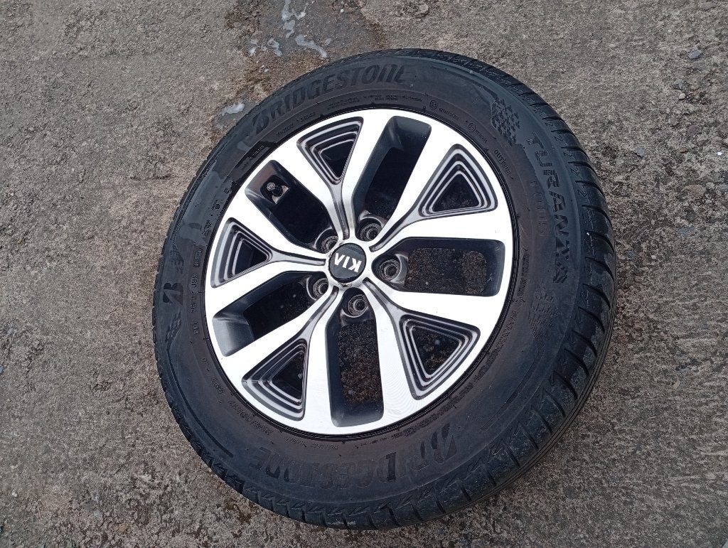 Kit de jantes provenant de kia Sportage, Pneus hiver, 17 pouces, Enlèvement, Utilisé