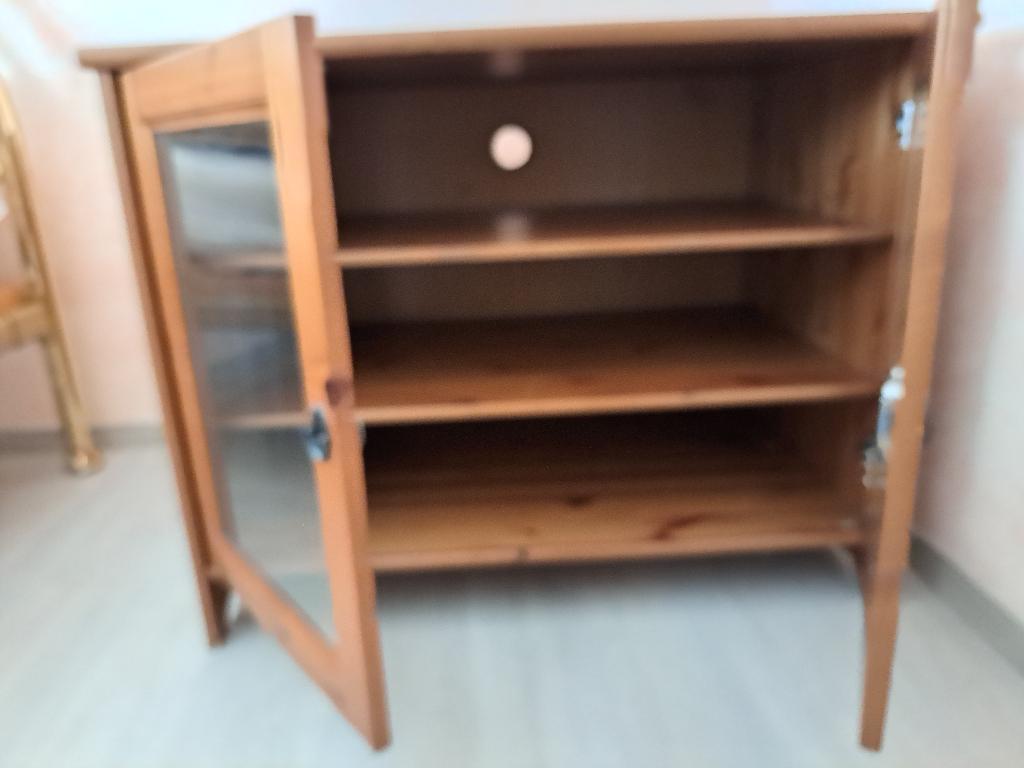 armoire basse avec deux portes, Comme neuf, Enlèvement, Avec tablette(s), 50 à 75 cm
