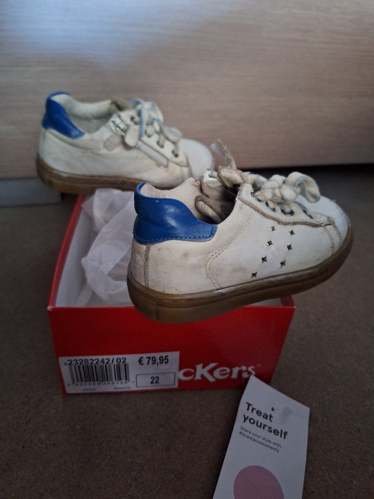 Schoen 22 Kickers, Ophalen, Jongen of Meisje, Schoenen, Zo goed als nieuw
