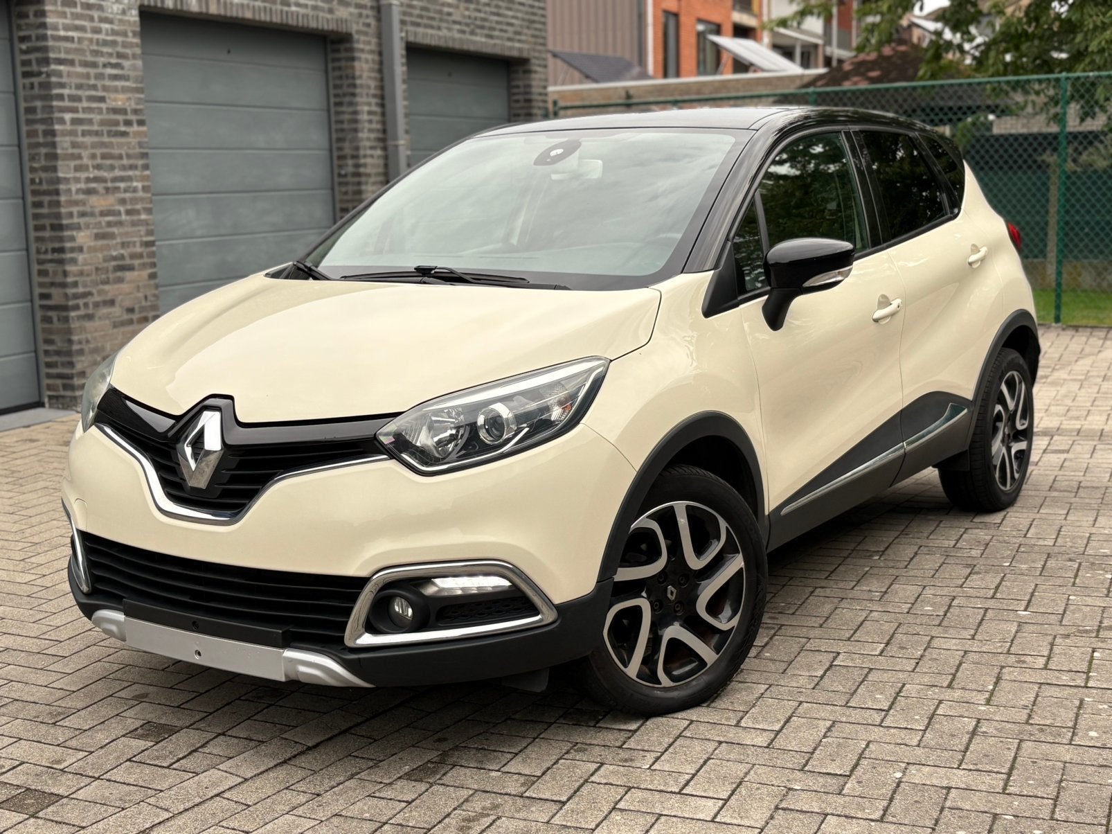 Renault Captur 0.9TCe (2016) Airco Camera Euro6b, Auto's, Euro 6, USB, Bedrijf, Handgeschakeld