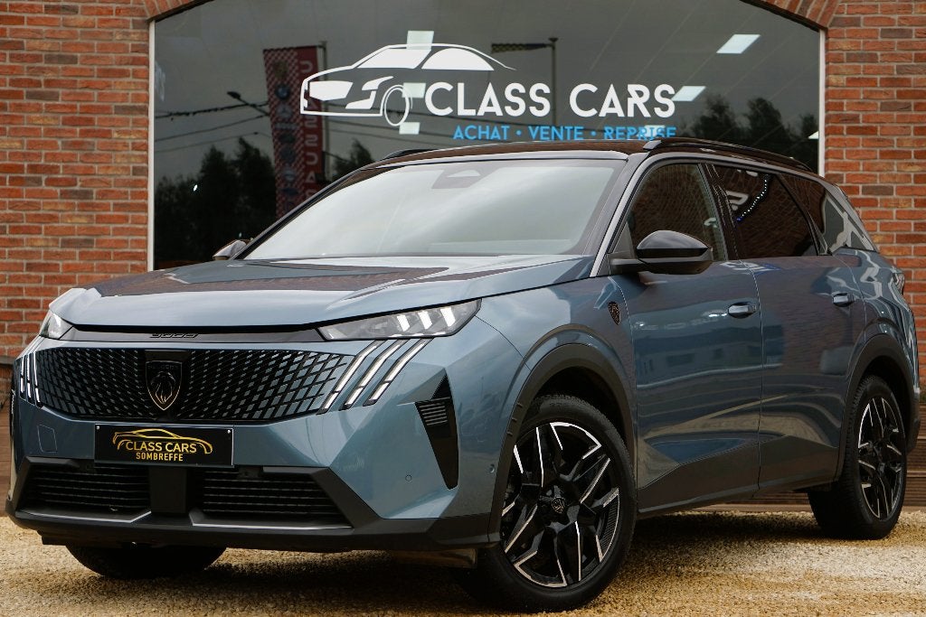 PEUGEOT 5008 1.2 e-THP GT HYBRID AUTO CAM360 NAVI CARPLAY, Autos, Peugeot, 100 kW, Achat, Entreprise, 7 places