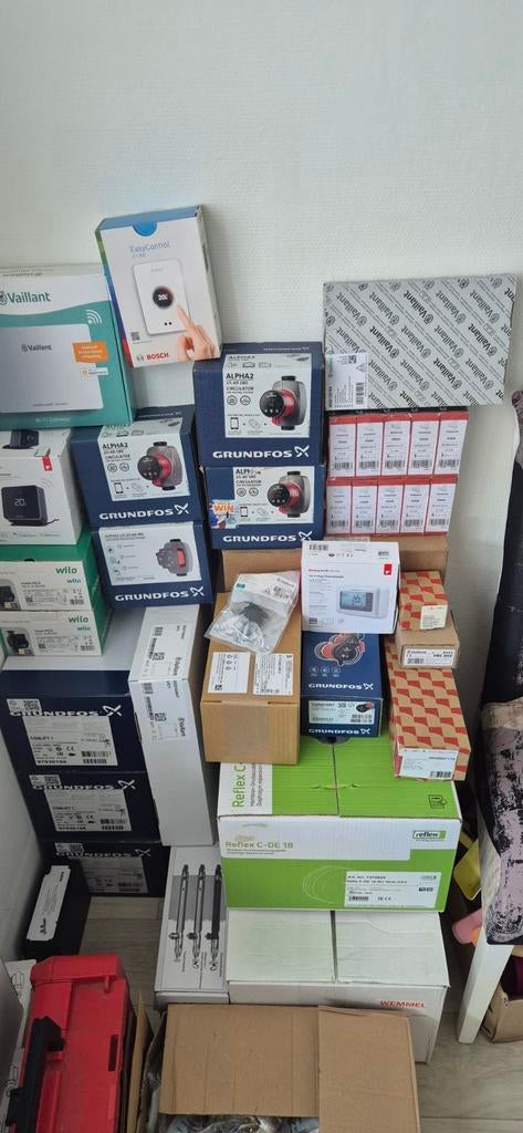 vaillant grundfos wilo bulex honeywell comap, Doe-het-zelf en Bouw, Verwarming en Radiatoren, Radiator