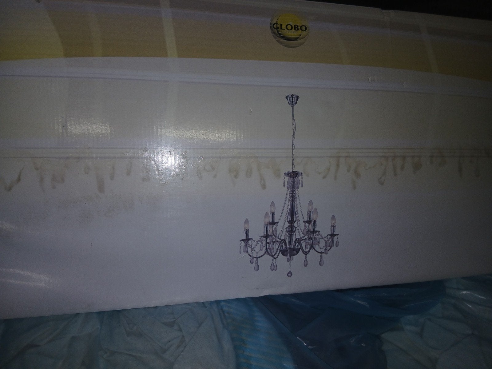 lustre chandelier, Enlèvement