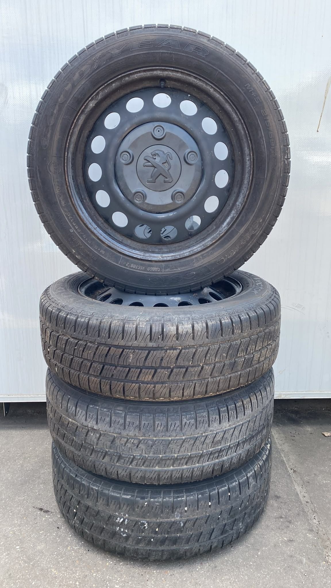 Peugeot Expert Vivaro Jumpy ProAce Zomer Banden Set 215-60-1, Auto-onderdelen, Banden en Velgen, Gebruikt, -, -, Banden en Velgen