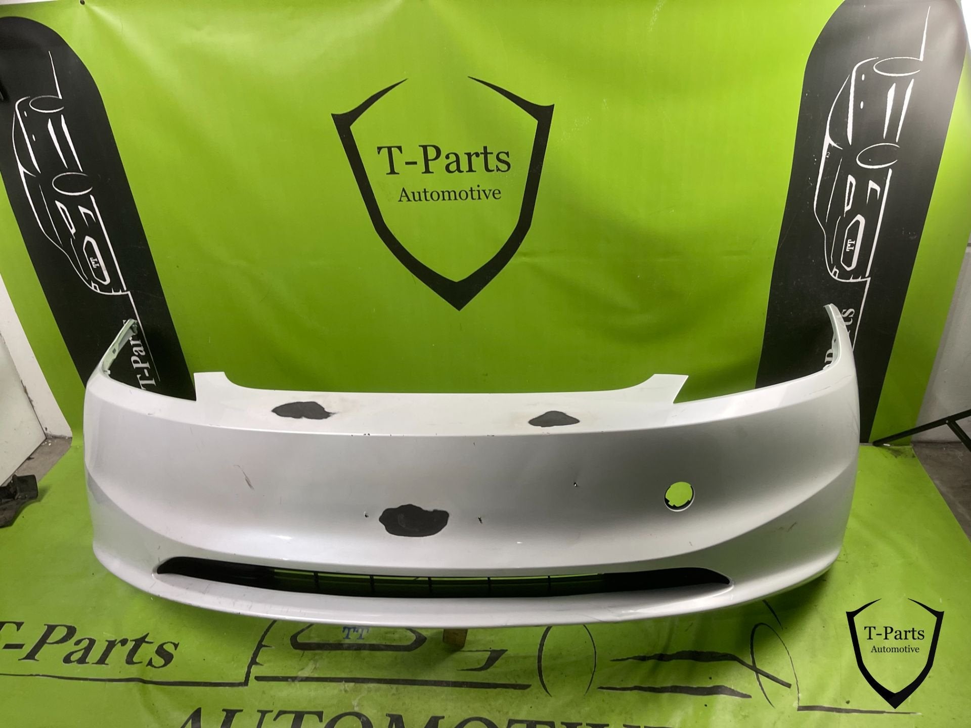 Tesla model 3 voorbumper bumper, Info@fabrikant.eu, Bumper, Fabrikantstraat 1
1000 AA  Amsterdam, Fabrikant BV