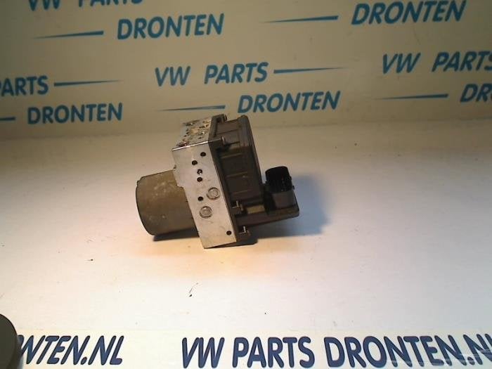 ABS Pomp van een Audi A4, Auto-onderdelen, Elektronica en Kabels, Audi, Gebruikt, 3 maanden garantie, Ophalen of Verzenden