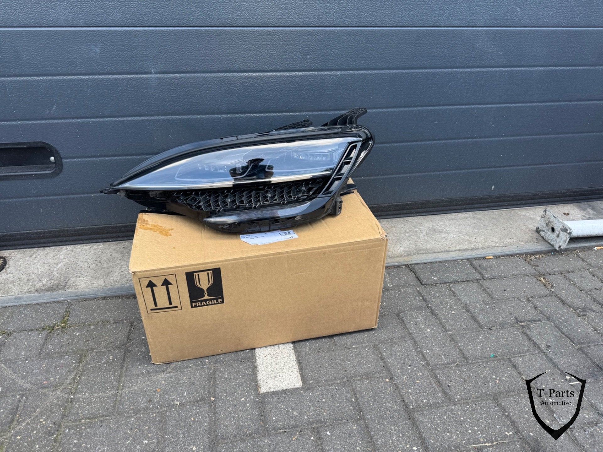 BYD seal U koplamp links ekea4121010f lamp, Info@fabrikant.eu, Fabrikantstraat 1
1000 AA  Amsterdam, NL, Bumper, Fabrikant BV