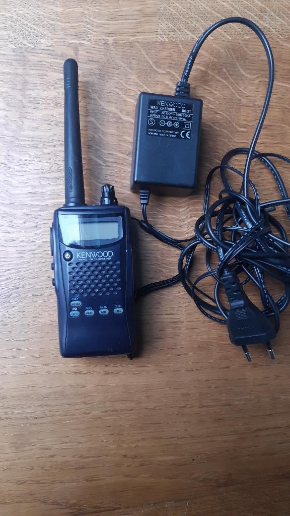 Radio Kenwood portable occ. TH-K2E batt. neuve walkie talkie, Gebruikt, 5 tot 15 km, Ophalen of Verzenden, Portofoon of Walkie-talkie