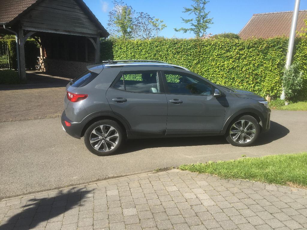 Kia Stonic ; 35 000 km comme neuf., Autos, Argent ou Gris, Achat, 998 cm³, Euro 6