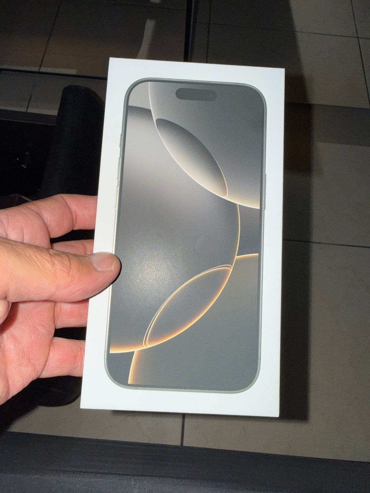 Iphone 16 pro 128GB, Enlèvement, Comme neuf, IPhone 16 Pro