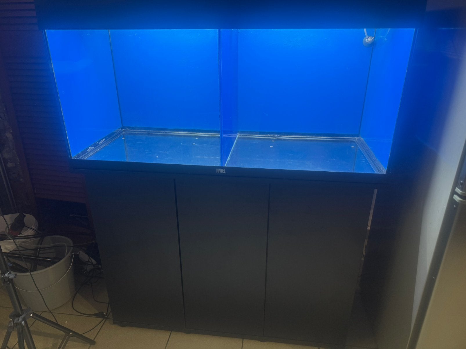 Aquarium, Enlèvement, Comme neuf