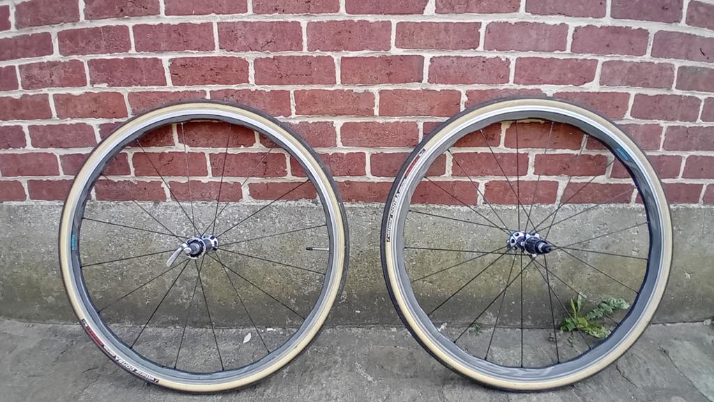 Roues Shimano Rs700, Vélos & Vélomoteurs, Vélos Pièces, Freins