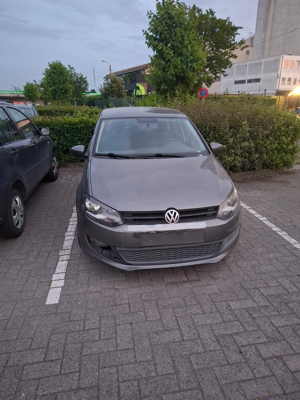 POLO DIESEL 5 DEURS EURO5, Auto's, Volkswagen, Euro 5, Zwart, 5 deurs, Particulier