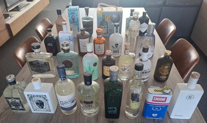 Lot van 28 Gin flessen ( Nieuw & sealed ), Collections, Enlèvement ou Envoi, Neuf, Autres types, Pleine