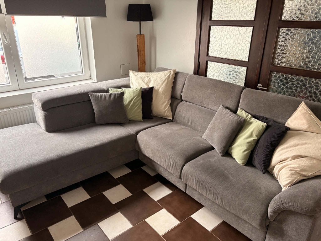 Canapé d'angle en tissu gris foncé, Trois personnes, Banc d'angle, Comme neuf, Enlèvement