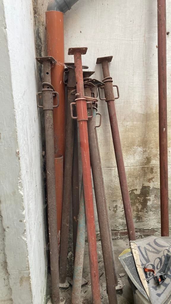 Schoren Bouwstempels stutten, Doe-het-zelf en Bouw, Steigers, Ophalen, Gebruikt