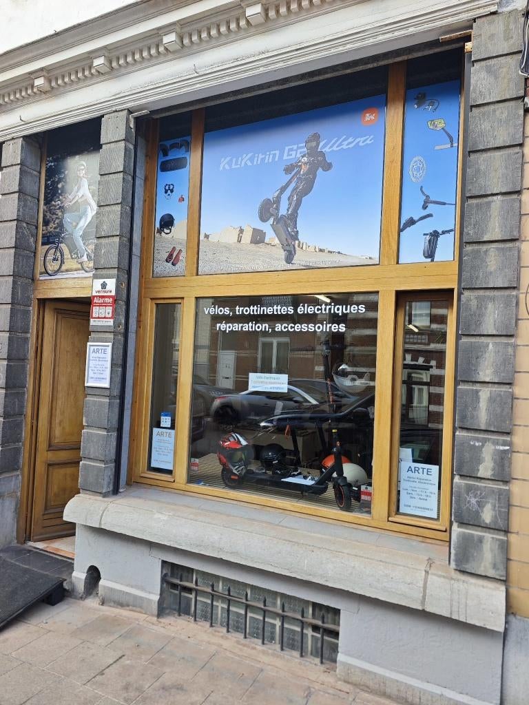 Werkplaats voor het repareren scooters, elektrische fietsen, Fietsen en Brommers, Ophalen, Nieuw, Elektrische step (E-scooter)