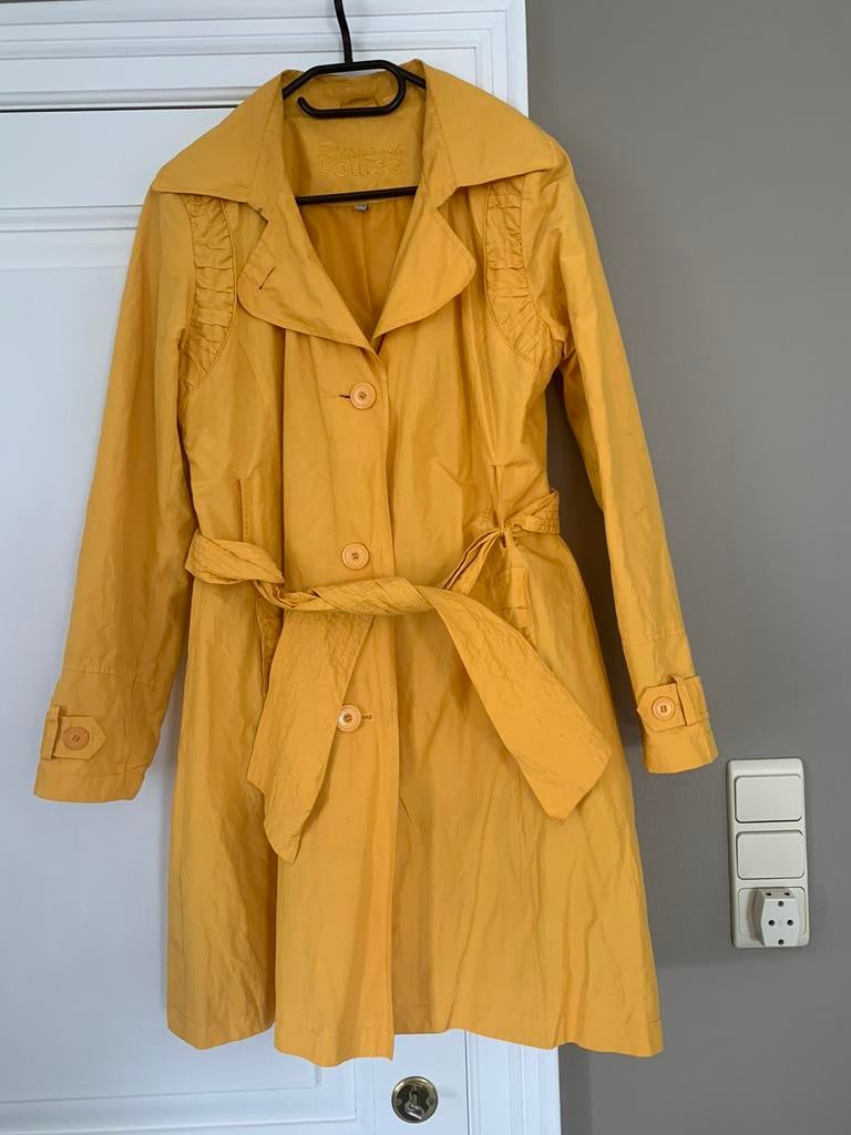 Mooie regenjas trenchcoat L’Histoire D Louise M als nieuw, Kleding | Dames, Ophalen of Verzenden, Zo goed als nieuw