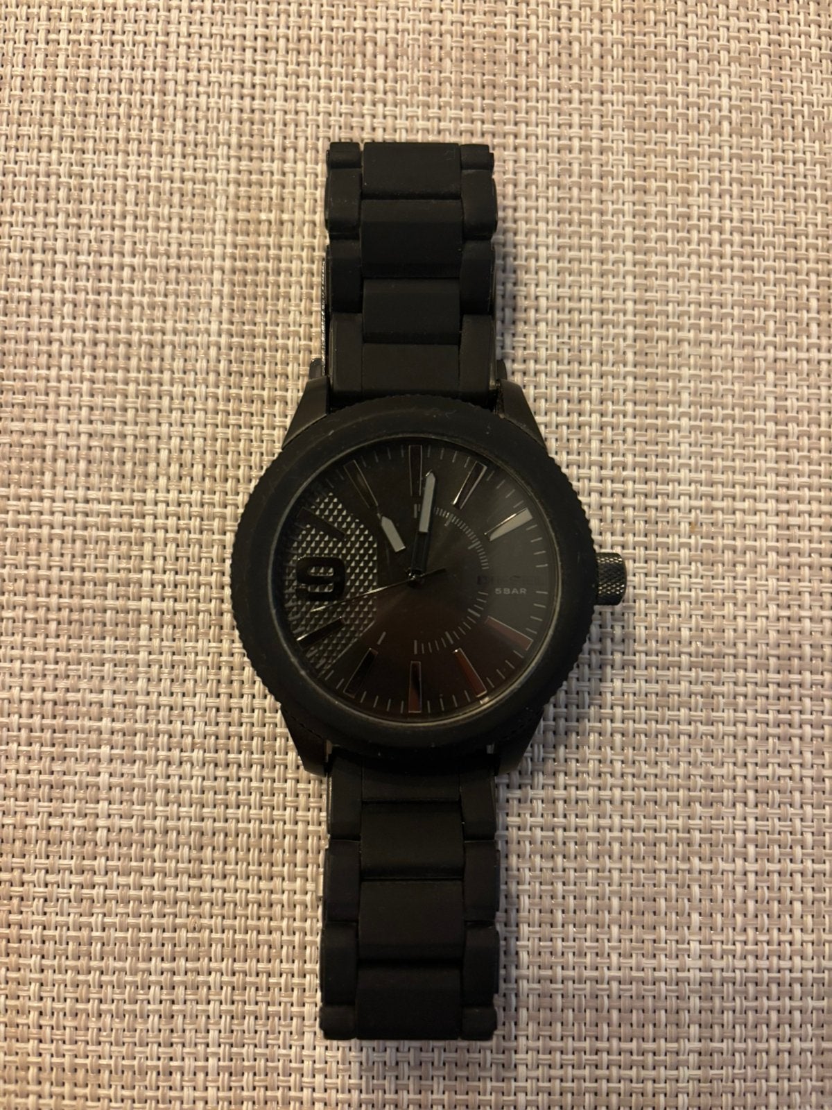 Montre Diesel noire, Enlèvement, Comme neuf, Montre-bracelet, Autres marques