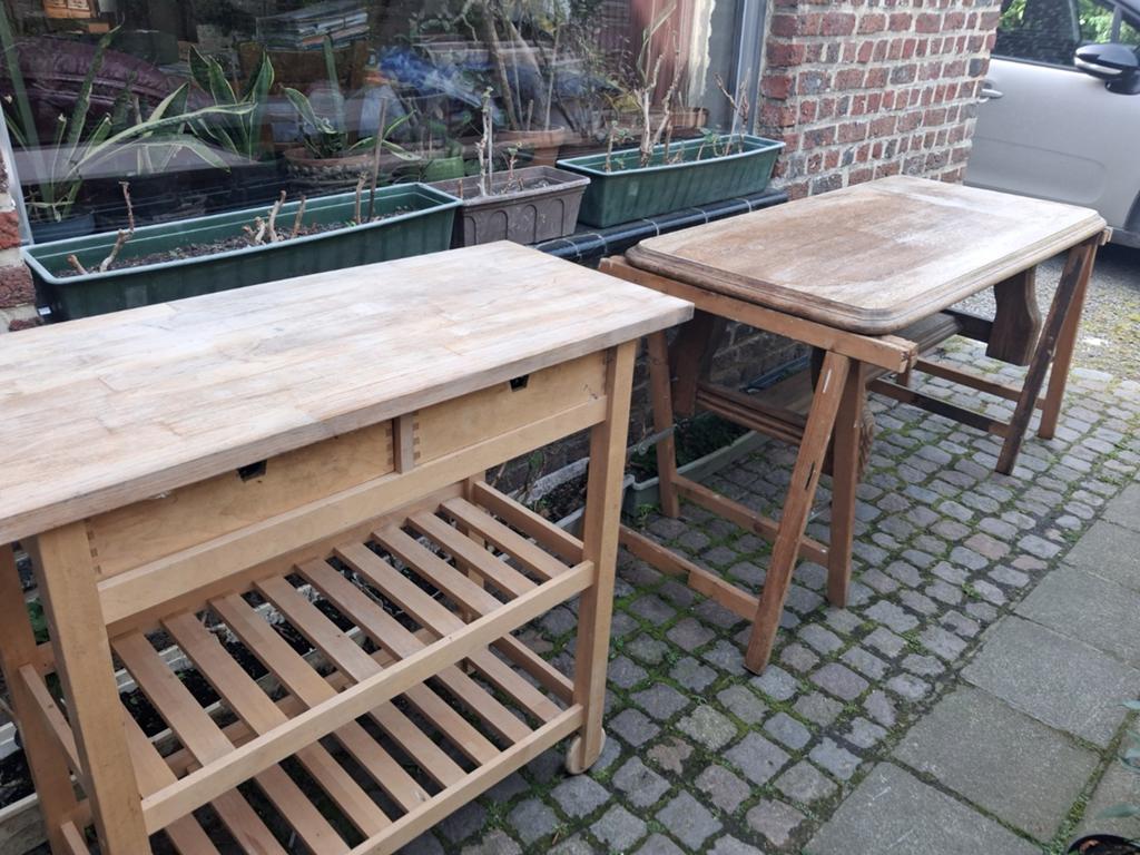 Tafeltje/kastje met 2 schijfjes en 2 leggers, Huis en Inrichting, Tafels | Statafels, Ophalen
