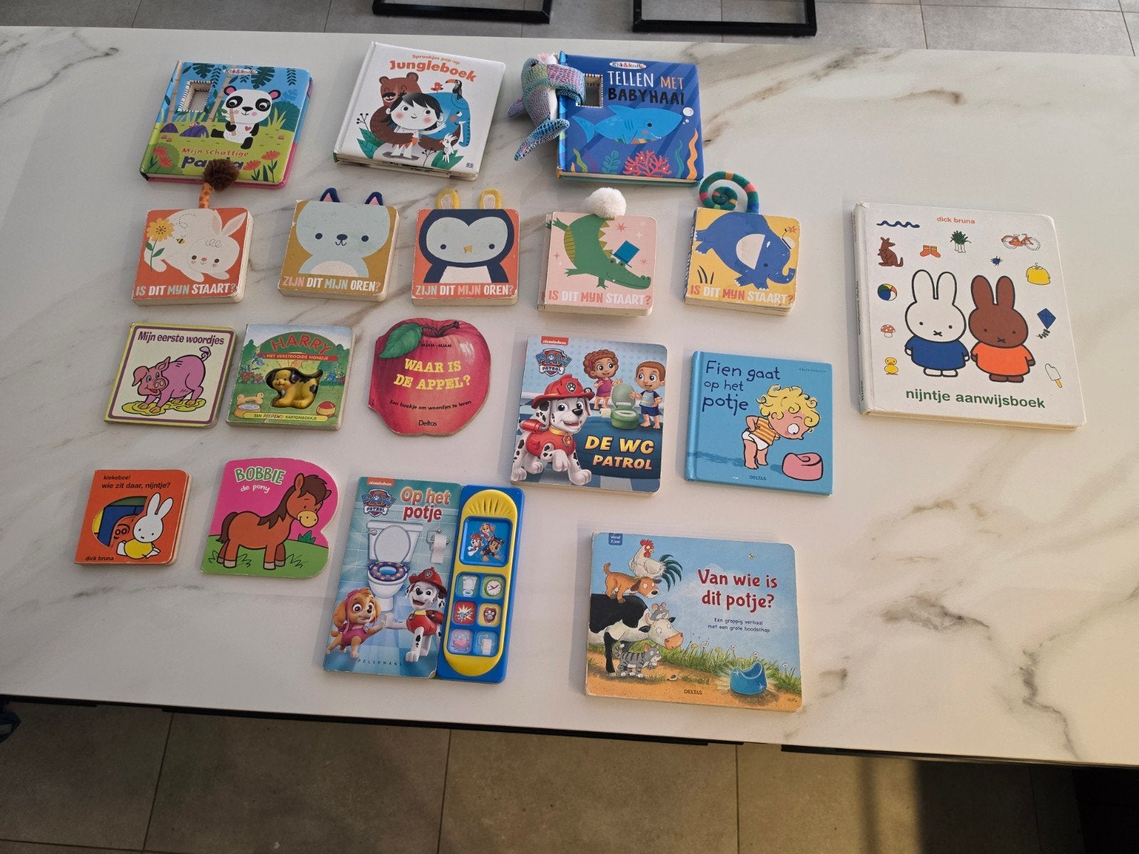 Baby- en peuterboekjes (17 stuks), Ophalen