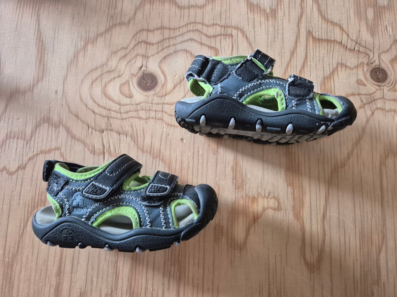 Sandalen voor jongens met verstevigde neus - Maat 22, Schoentjes, Ophalen of Verzenden, Zo goed als nieuw, Kamik