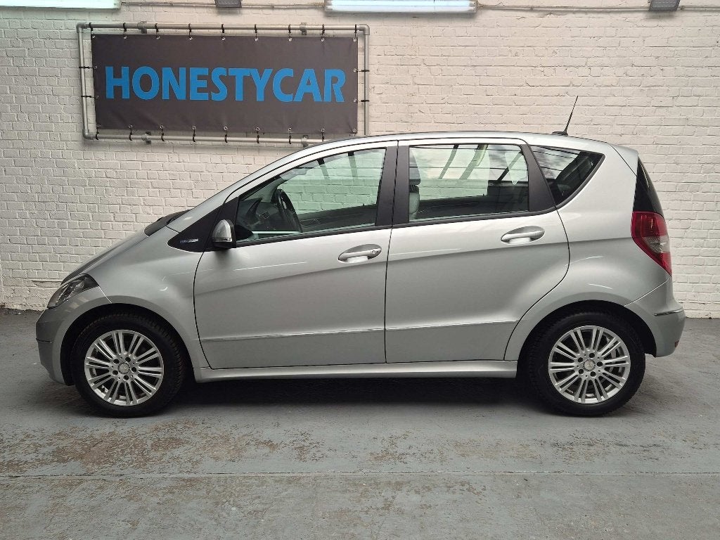 Mercedes A180 ess. euro 5 - 2011 - Excellent état - Garantie, Autos, Achat, Entreprise, Garantie prolongée, Boîte manuelle