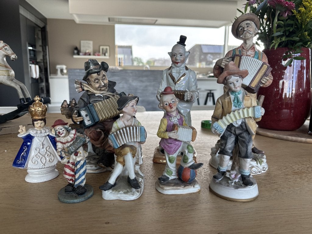 7 vintage porseleinen beeldjes – accordeonspelers, Enlèvement ou Envoi, Utilisé, Humain