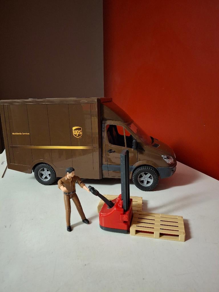 Bruder 02678 Mercedes MB Sprinter UPS, Ophalen, Zo goed als nieuw