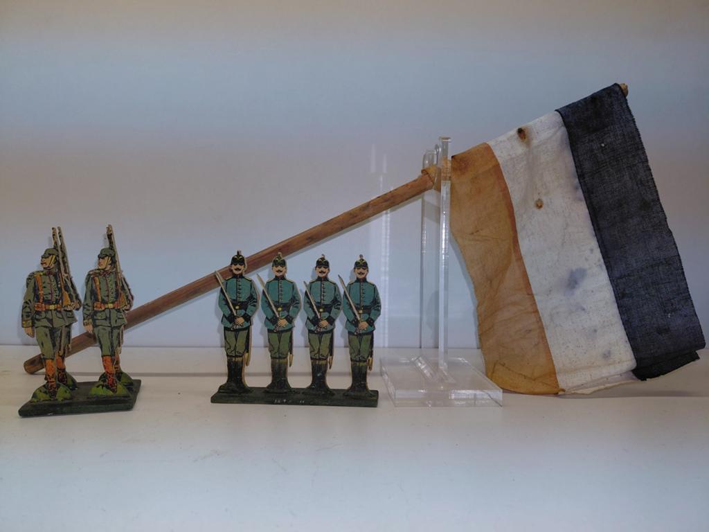 Duits vlagje WO 1, Verzamelen, Militaria | Tweede Wereldoorlog, Verzenden