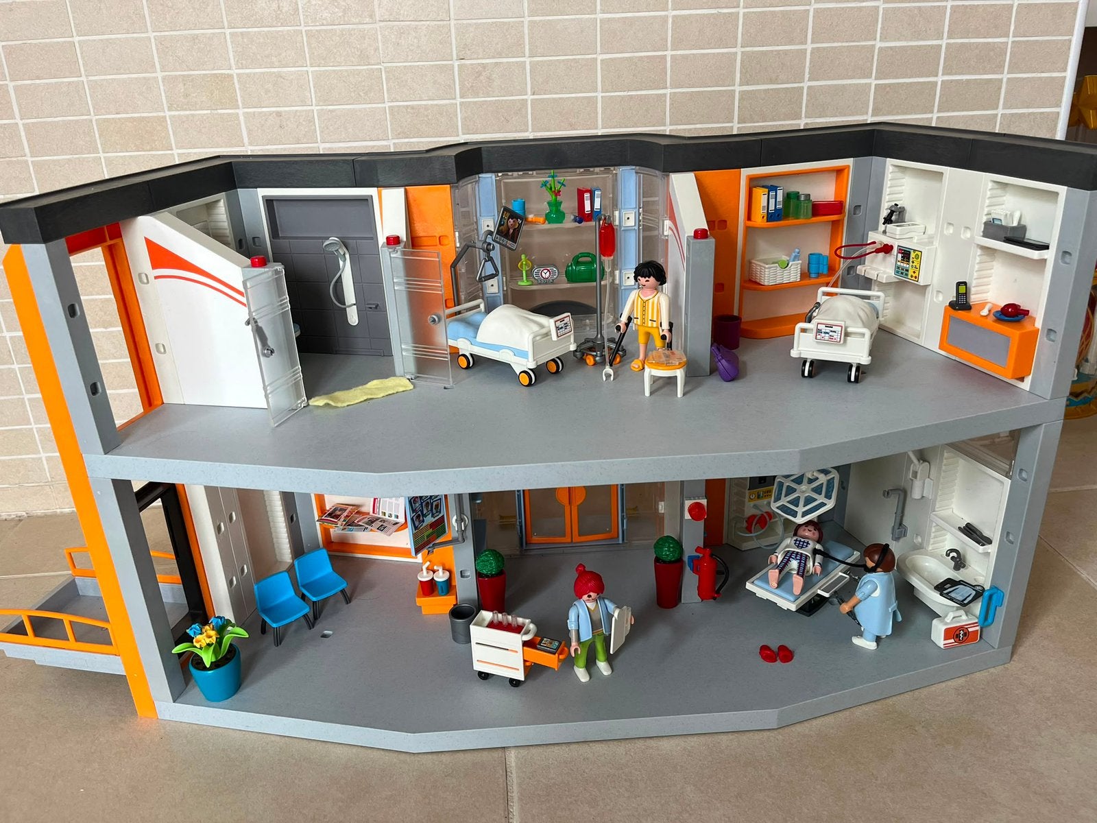 Hôpital Playmobil, Enfants & Bébés, Jouets | Playmobil, Enlèvement, Comme neuf