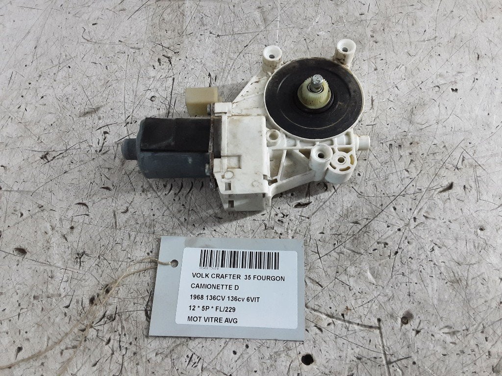 MOTEUR LEVE VITRE ELECTRIQUE AVANT GAUCHE Crafter, Autos : Pièces & Accessoires, Volkswagen, Volkswagen AG, Utilisé, Kundenbetreuung@volkswagen.de