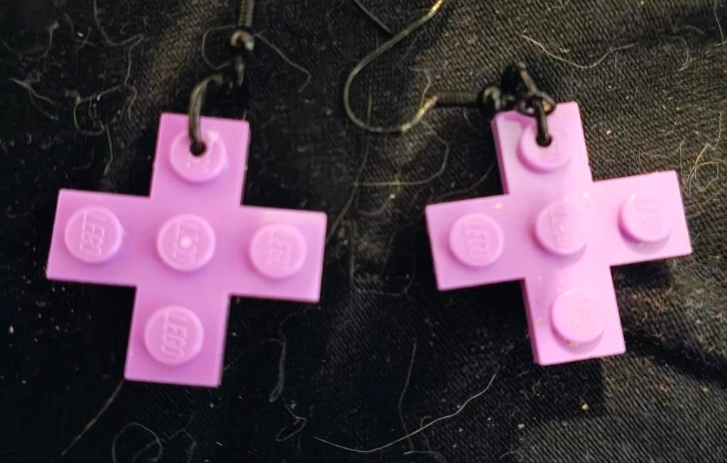 Paarse Lego oorbellen, Ophalen of Verzenden, Nieuw, Paars, Hangers