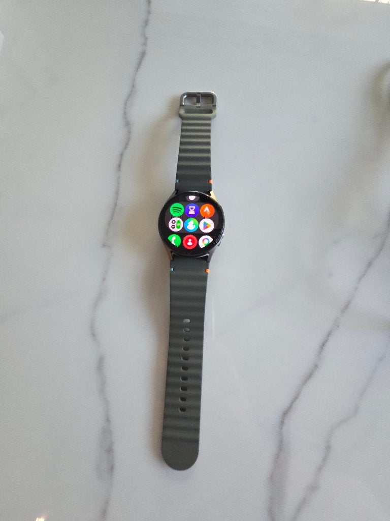 Samsung Galaxy Watch7 4G LTE 44MM, Étanche, SAMSUNG GALAXY WATCH8., Comme neuf, Avancer d'un pas
