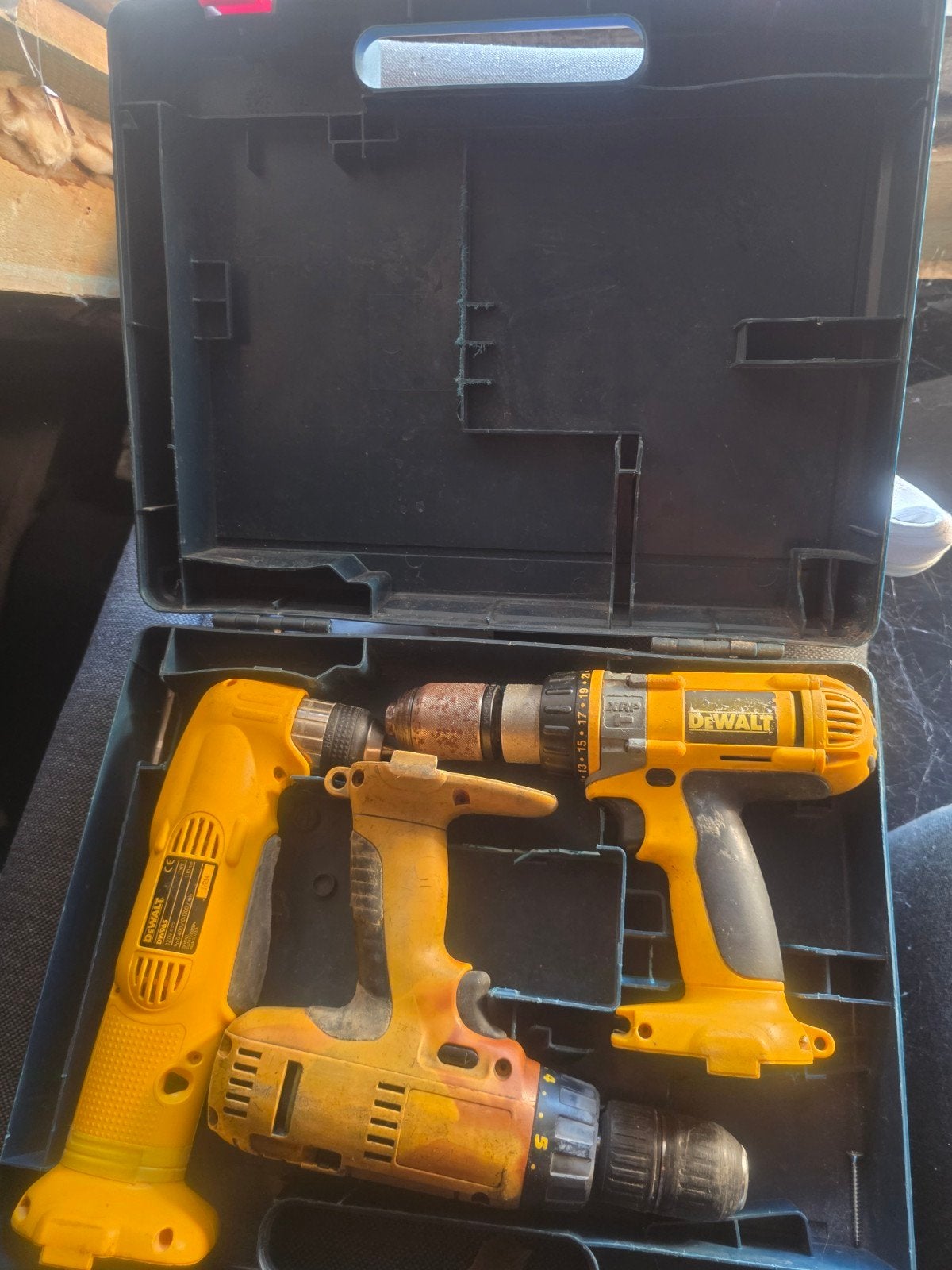 Dewalt boormachines zonder batterij, Doe-het-zelf en Bouw, Ophalen, Gebruikt