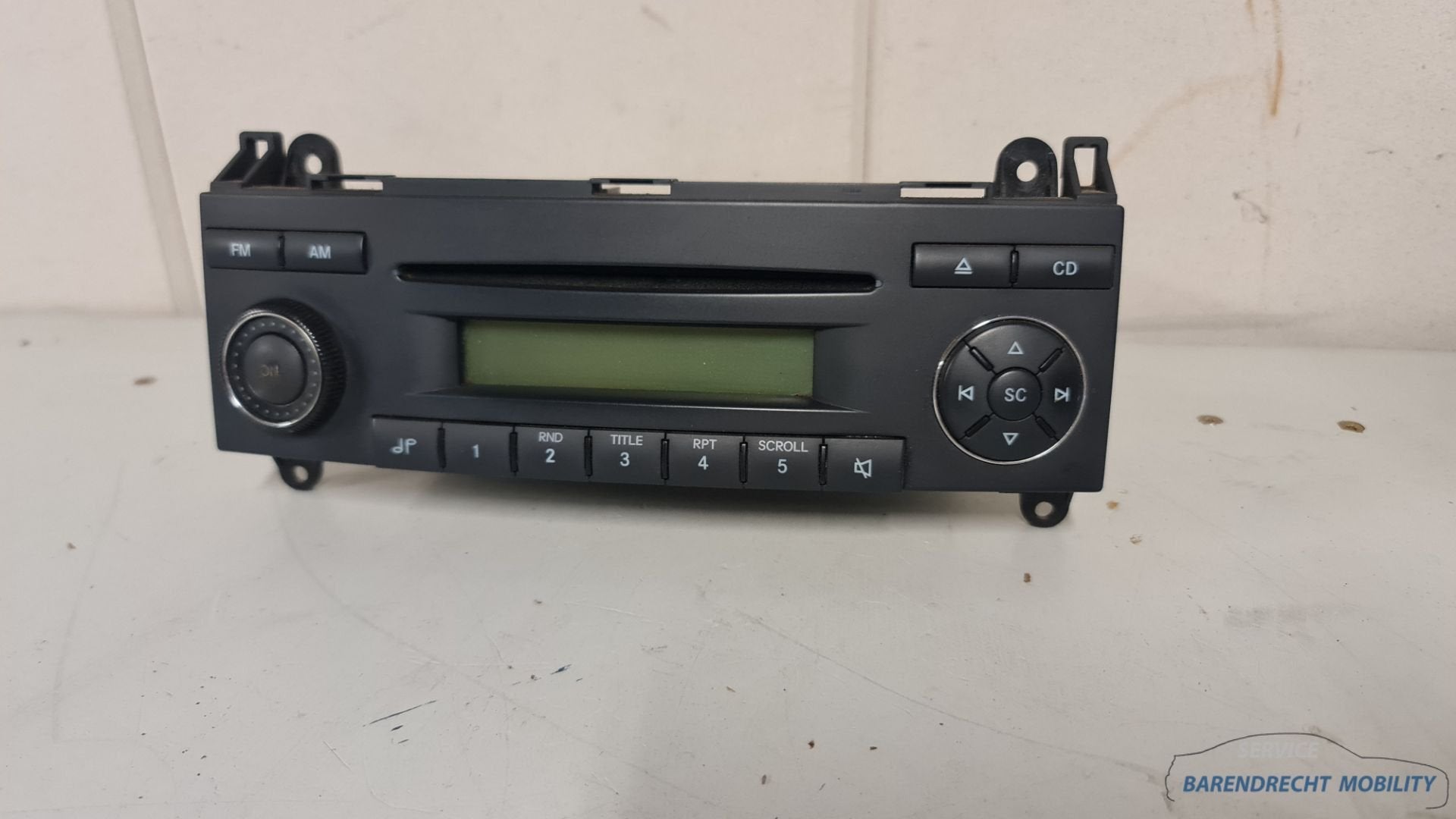 Radio CD speler Mercedes Sprinter W906 A0048203986 origineel, Auto-onderdelen, Gebruikt, Mercedes-Benz AG, Mercedes-Benz, Mercedesstrasse 120
70372  Stuttgart, DE