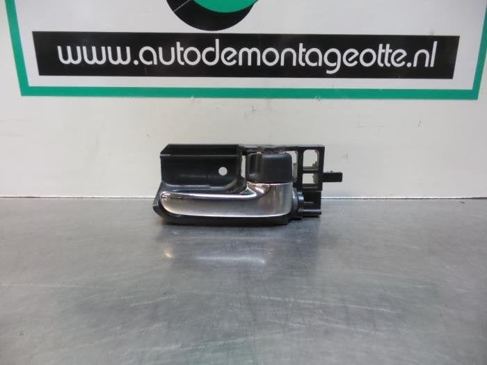 Poignée portière 4portes avant droite d'un Toyota Corolla, -, Toyota, Utilisé, -