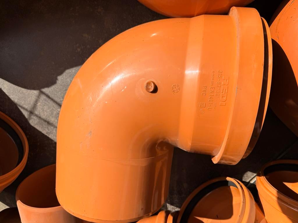 Pvc koppelstukken, Doe-het-zelf en Bouw, Buizen en Afvoer, Ophalen, Zo goed als nieuw, PVC