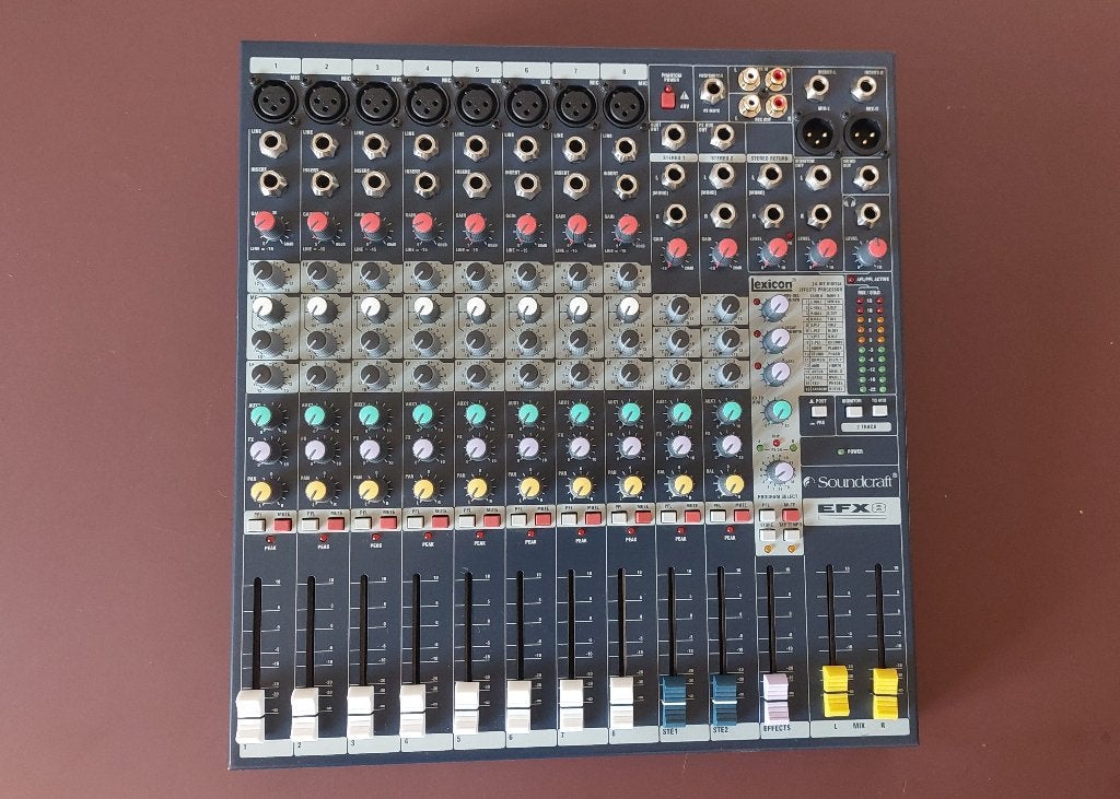 Soundcraft EFX8 met Lexicon effecten, Muziek en Instrumenten, Ophalen of Verzenden, Zo goed als nieuw, 10 tot 20 kanalen, Microfooningang