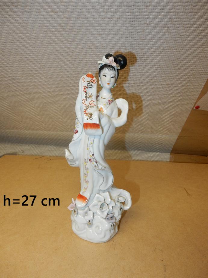 nr.788 - Chinees beeldje, Enlèvement, Comme neuf, Humain