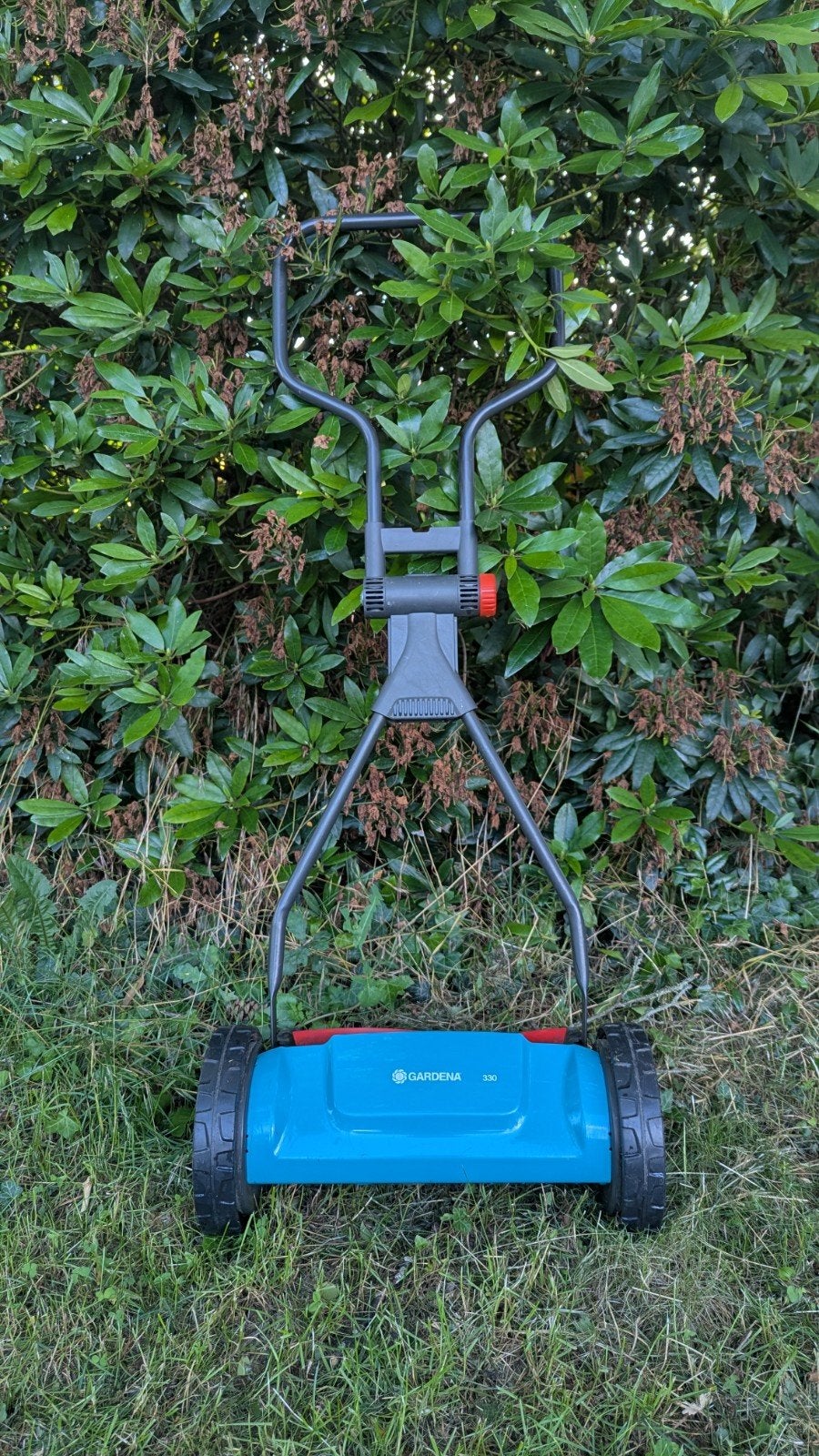 Manuele grasmaaier Gardena 330, Tuin en Terras, Grasmaaiers, Ophalen, Gebruikt, Handgrasmaaier, 30 t/m 39 cm