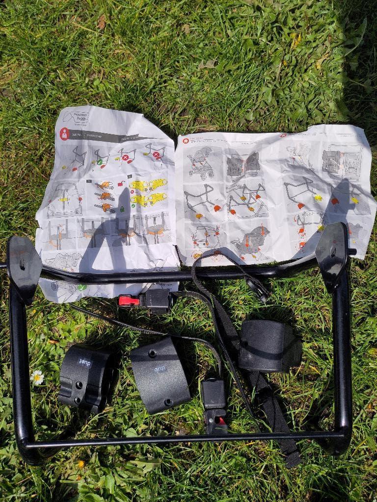 Adaptateur Maxi-Cosi Mountain Buggy (clip 16) - double, Enfants & Bébés, Buggys, Enlèvement ou Envoi, Comme neuf, Maxi-Cosi, Modèle duo