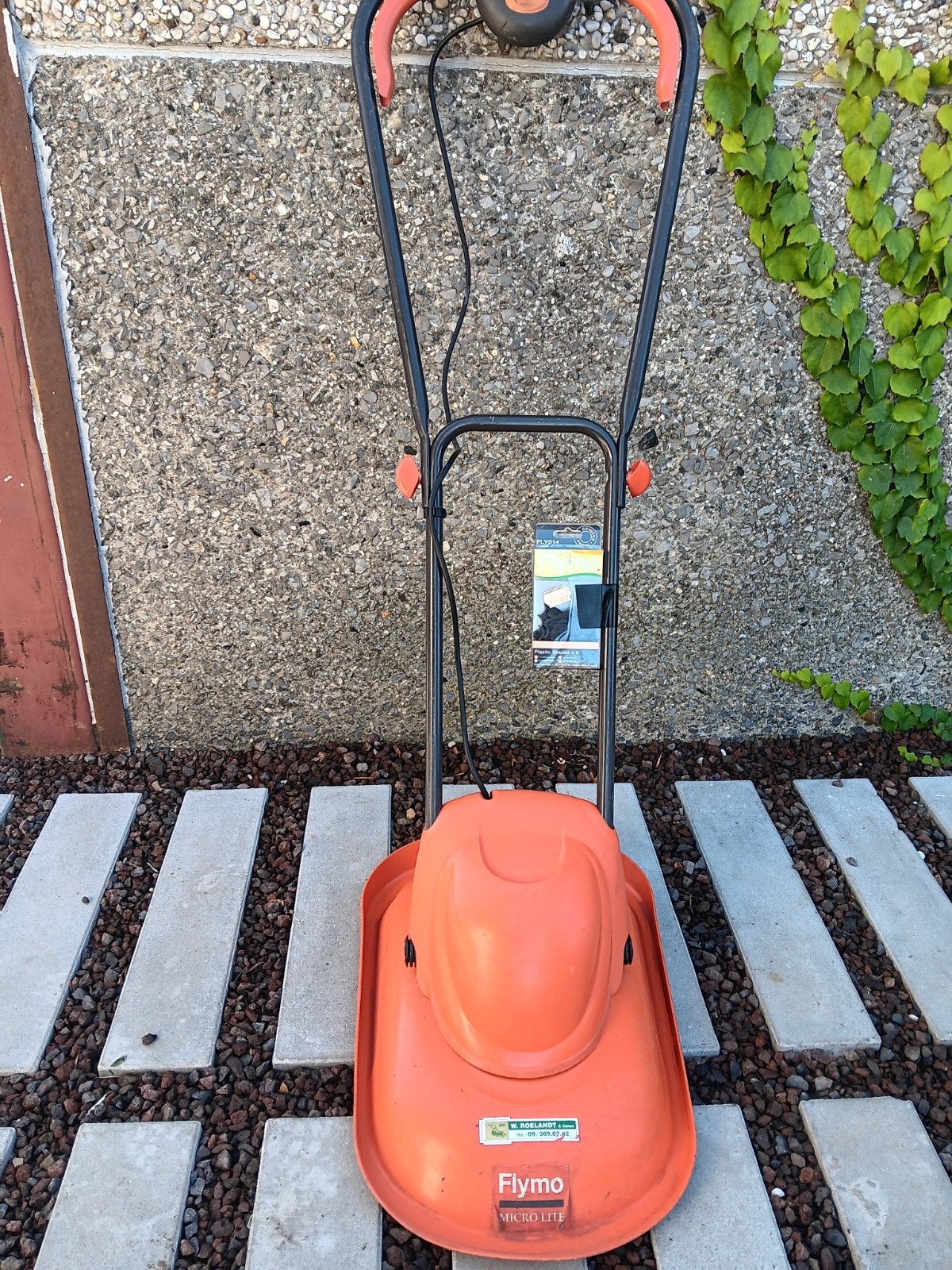 Flymo elektrische grasmaaier Mlight28., Tuin en Terras, Ophalen, Gebruikt, Elektrische grasmaaier, Flymo